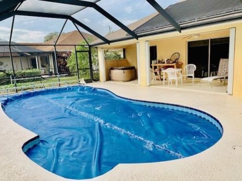 4413 Alsace Ave, Fort Pierce FL 34983-8337 exterior