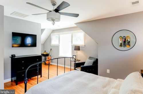 716 Beall Ave, Rockville MD 20850-2107 exterior