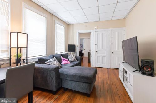 247 Ross St, Lancaster PA 17602-1940 exterior