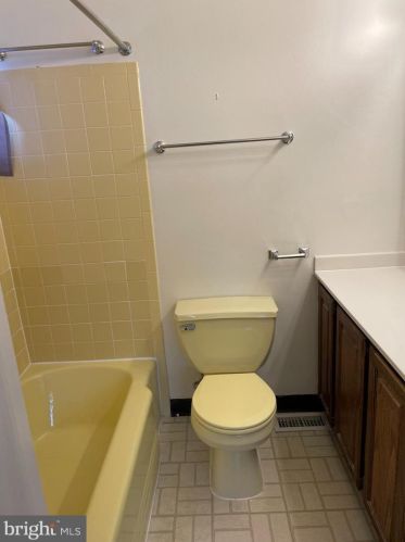 6931 Espey Ln, Mc Lean VA  22101-5456 exterior