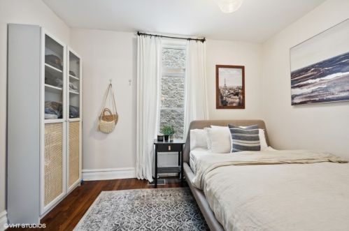 2455 Winona St, Chicago IL 60625-2504 exterior