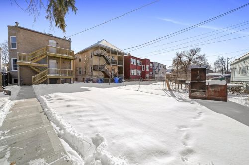 748 Long Ave, Chicago IL  60644-1142 exterior