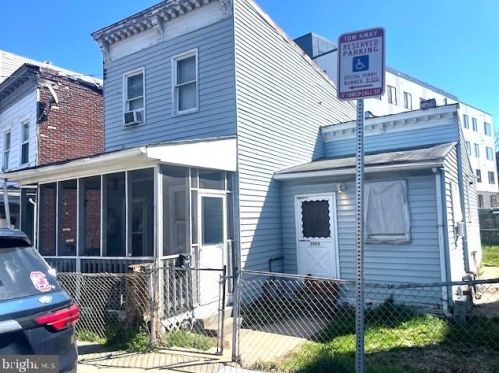 2003 Fairlawn Ave, Washington, DC 20020-5313