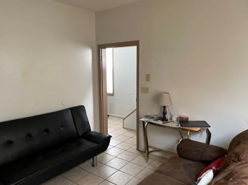 22 Loring St, Springfield MA 01105-2433 exterior