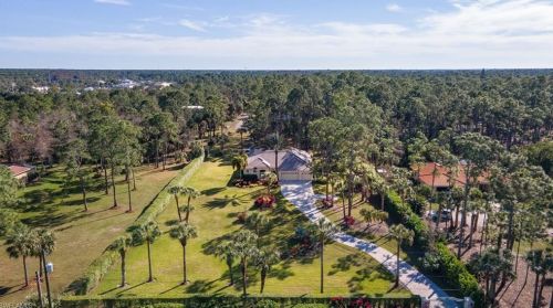 4160 7 Ave, Naples FL 34119-1522 exterior