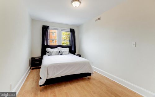 916 19 St, Washington DC 20002-4085 exterior