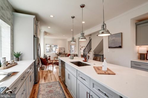 401 Delafield Pl, Washington DC  20011-6112 exterior