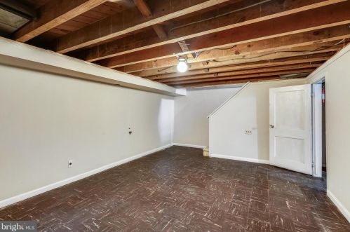 9609 Hastings Dr, Silver Spring MD 20901-3198 exterior