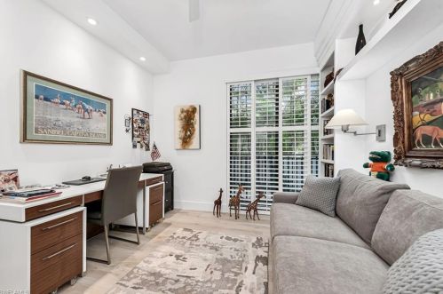 431 11th Ave, Naples, FL 34102-7139