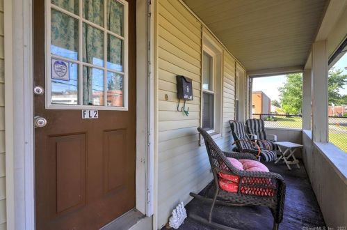 58 Washington St, Wallingford CT 06492-3530 exterior