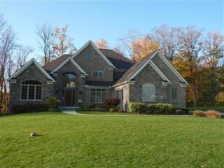 37282 Tidewater Dr, Cleveland, OH 44139-7012