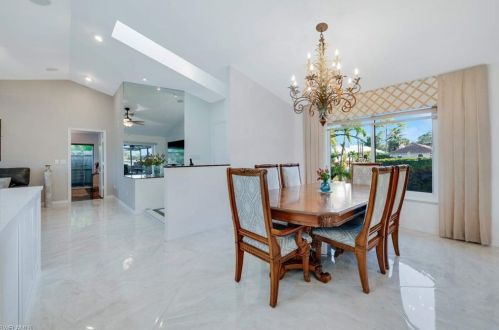 2219 Noble Ct, Naples FL 34110-1023 exterior