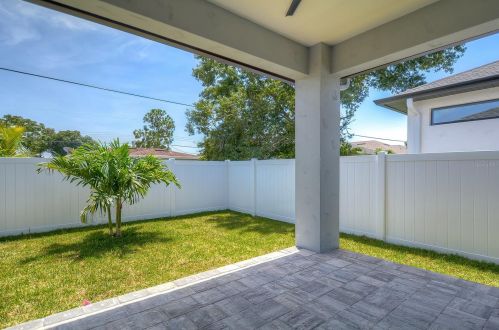 2710 Braddock St, Tampa FL  33607-6828 exterior