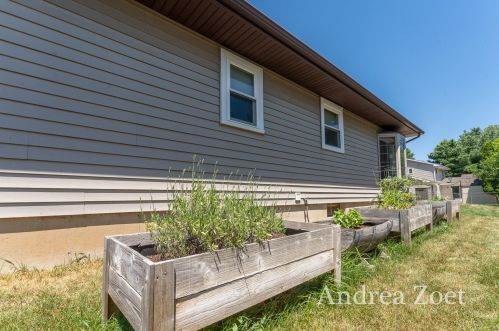 521 Edward St, Middlevle MI 49333-9775 exterior