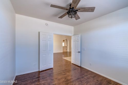 3295 Bear Spring Trl, Tucson AZ  85745-4162 exterior