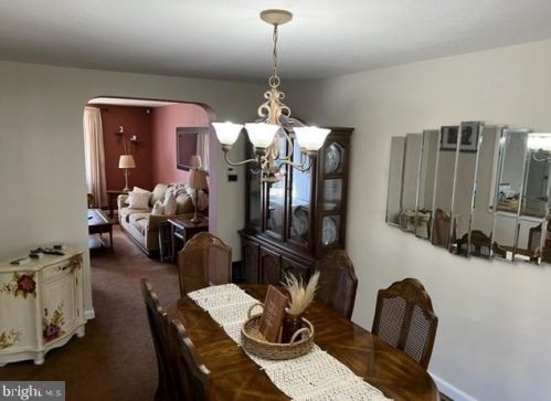 7158 Erdrick St, Philadelphia PA 19135-2602 exterior