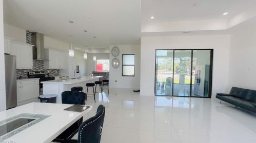 5282 44 St, Naples FL 34116-6452 exterior