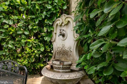 1201 Wilkes St, Alexandria VA 22314-5907 exterior