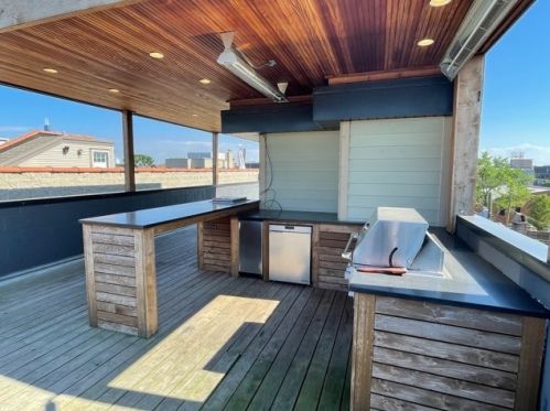 1839 Iowa St, Chicago IL 60622-4990 exterior