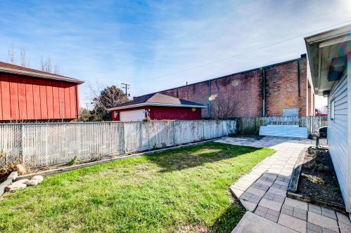 4905 124 St, Chicago IL 60628-7240 exterior