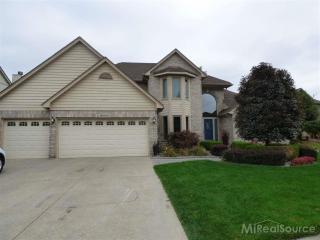 18569 Teresa Dr, Macomb Township, MI 48044-1682