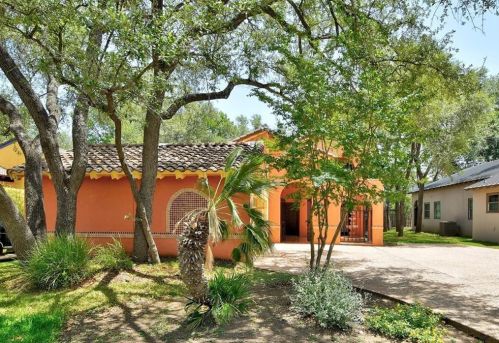 108 Acapulco Dr, Austin, TX 78734-3454