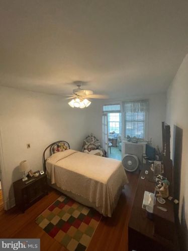 4515 5th St, Washington, DC 20011-4713