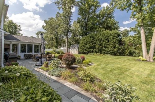 1019 Smt Ave, Westfield NJ 07090-3221 exterior