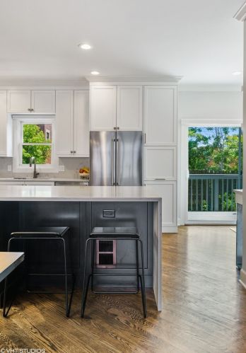 1802-A Diversey Pkwy, Chicago IL exterior