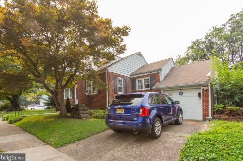 540 Riv Dr, Camden NJ 08110-2918 exterior