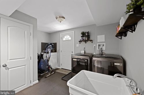 315 Alexis Dr, Glen Burnie MD 21061-6172 exterior