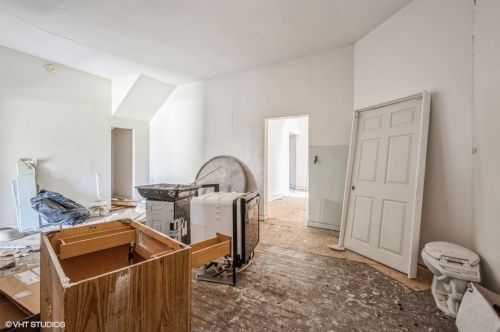 7425 Parnell Ave, Chicago IL 60628-7440 exterior