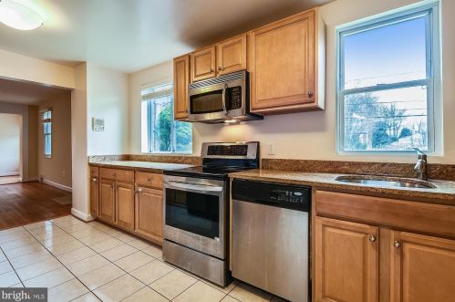 210 Hamilton Ave, Silver Spring MD  20901-3507 exterior