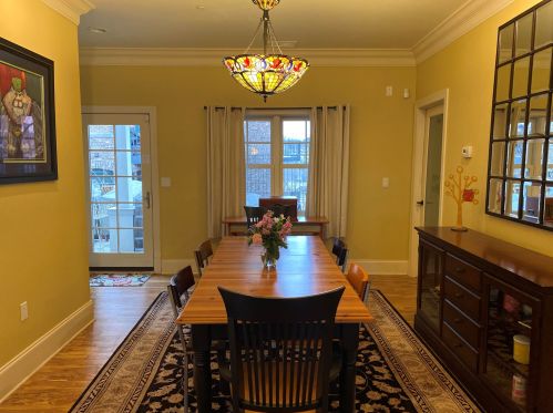 822 Hamilton St, Milwaukee WI 53202-1607 exterior