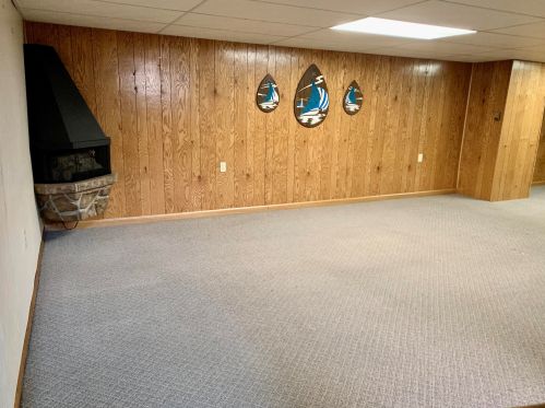 6420 49, Milwaukee WI 53208-1105 exterior