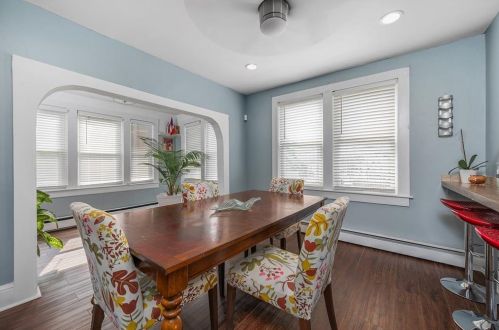 24 Fruit Hl, Providence RI 02911-2823 exterior