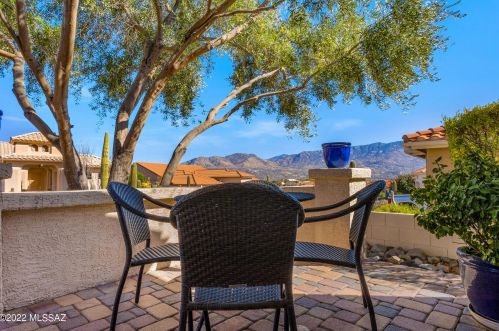 62125 Amberwood Dr, Tucson, AZ 85739-1837