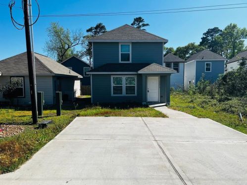 16673 Hammon, Montgomery TX  77316-6717 exterior