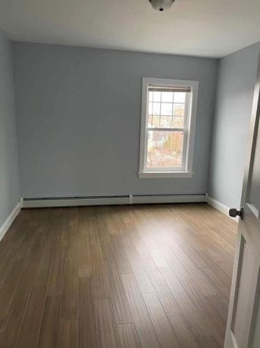 107 Arnold St, Providence RI  02906-3009 exterior