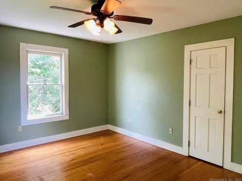 1134 Hartford Tpke, Vernon CT 06066-4513 exterior