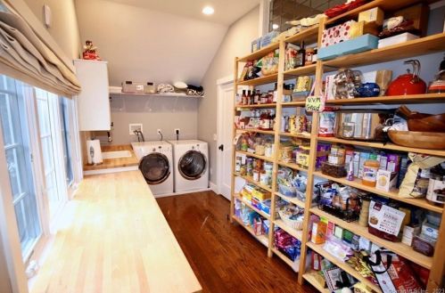 173 Norwalk Rd, Norwalk CT 06850-4410 exterior