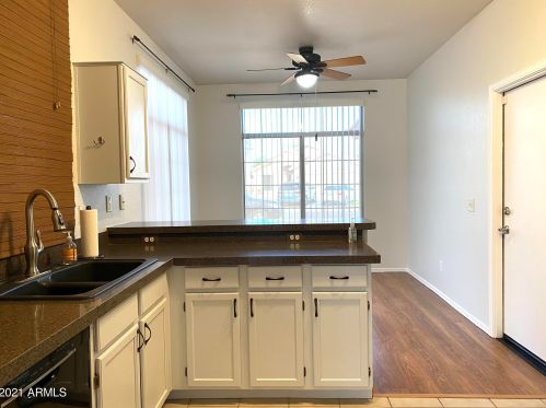 17420 2nd Ave, Phoenix AZ  85023-6573 exterior