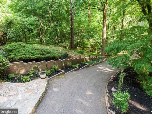 5066 Bonnie Branch Rd, Ellicott MD 21043-7002 exterior