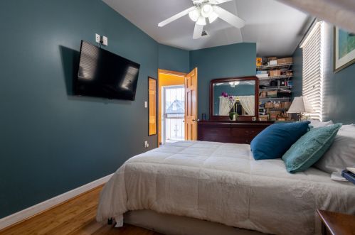 1652 Avers Ave, Chicago IL 60625-6014 exterior