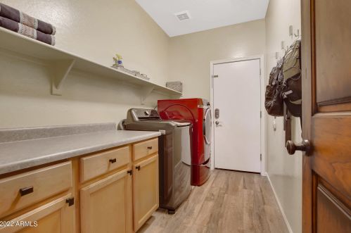 15405 18 Ave, Phoenix AZ 85015-3840 exterior