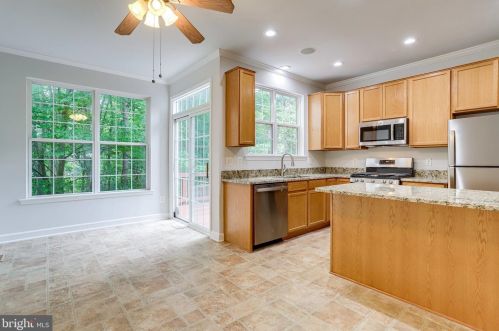 7541 Great Swan Ct, Alexandria VA 22306-2275 exterior