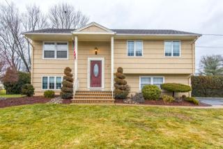 157 Hollywood Ave, Fairfield NJ  07004-1356 exterior