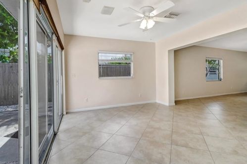 665 97 Ave, Naples FL 34108-2280 exterior