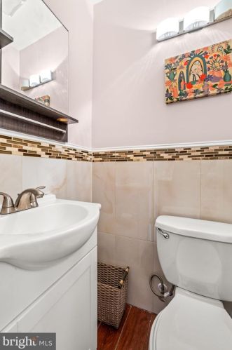 820 Earp St, Philadelphia PA  19147-5708 exterior