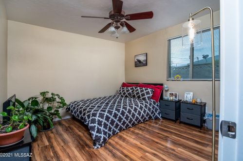 2201 Los Altos Ave, Tucson AZ  85705-5727 exterior